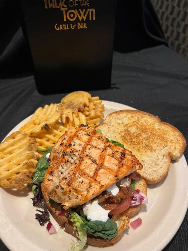 SALMON BLT.