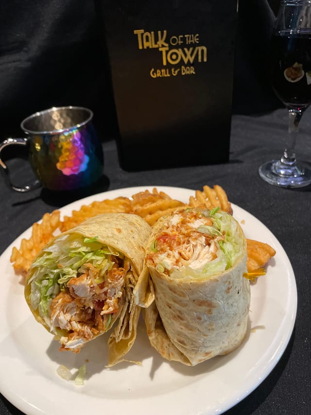 BUFFALO CHICKEN WRAP.