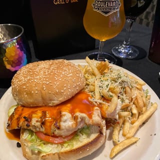 BUFFALO CHICKEN SANDWICH